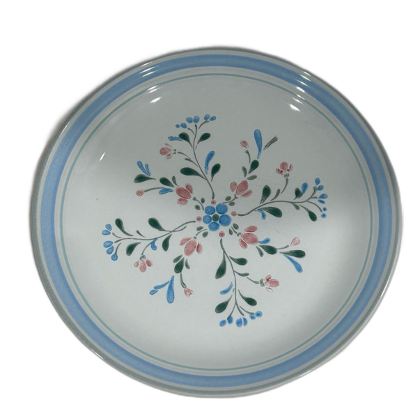 Fascino Stoneware by Yamaha Hand Decorated Stoneware Dinner Plates. Discontinued - Picture 3 of 9